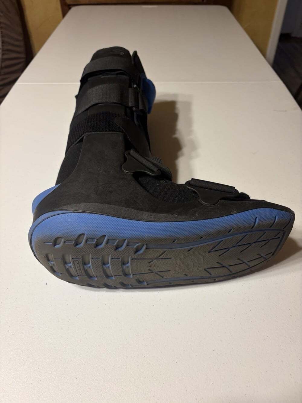 Ovation Medical Gen 2 Tall Pneumatic Walker Boot Size Large - Picture 2 of 3